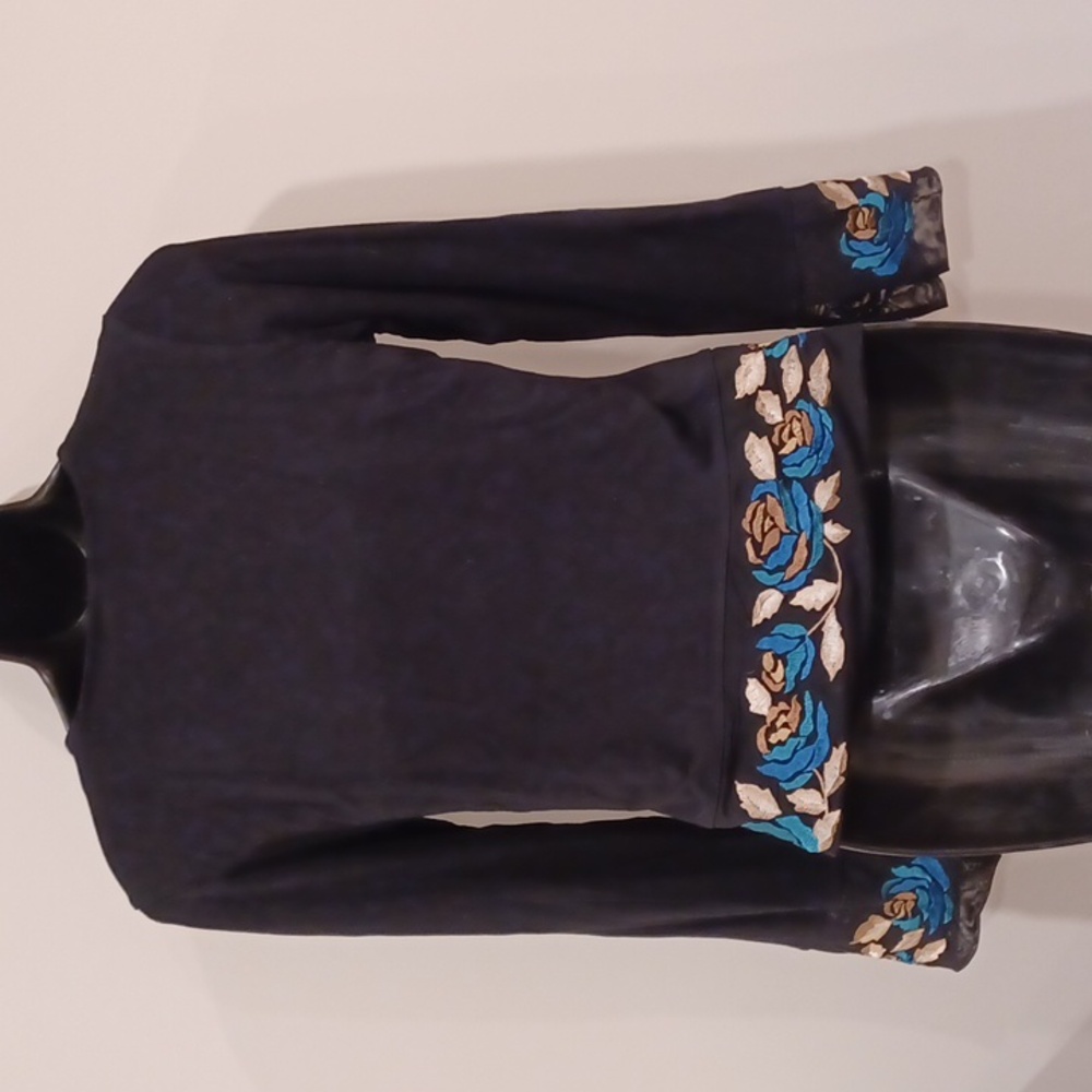 INC Petite Embroidered Floral Trimmed Stretch Top- Sz. SP - Picture 8 of 9